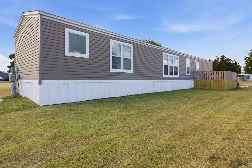 433 Anchor Lane, Gun Barrel City, TX 75156