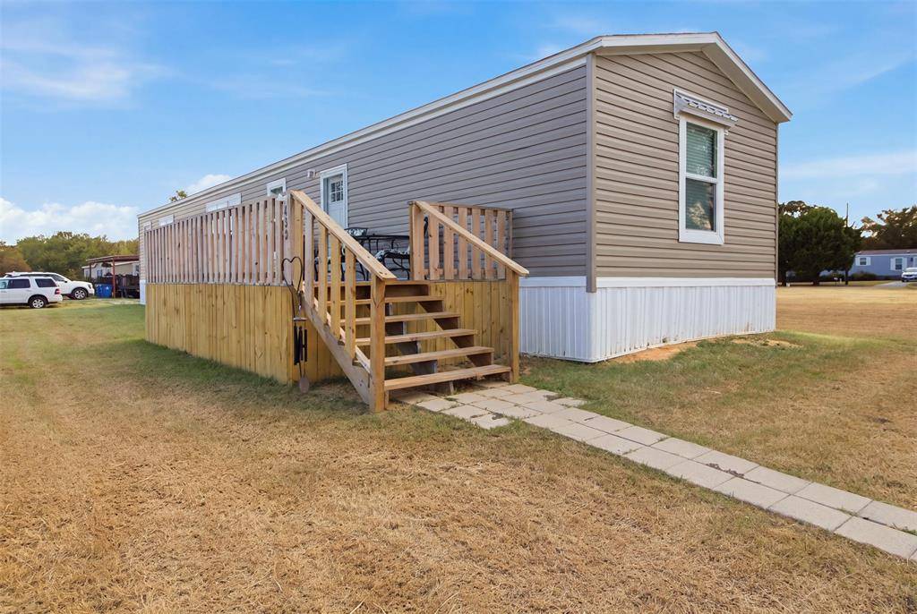 433 Anchor Lane, Gun Barrel City, TX 75156