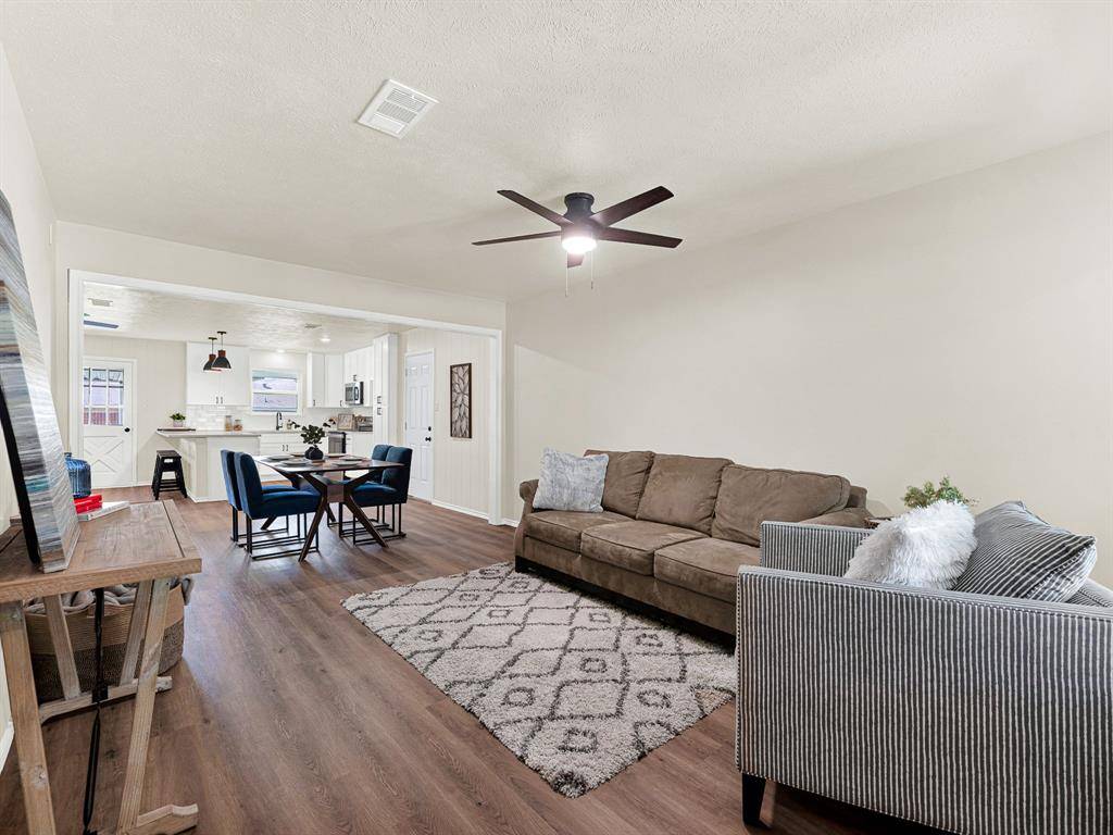 1926 Normandy Drive, Irving, TX 75060