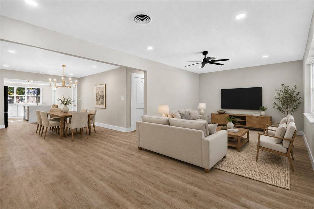 1026 Park Center Street, Benbrook, TX 76126