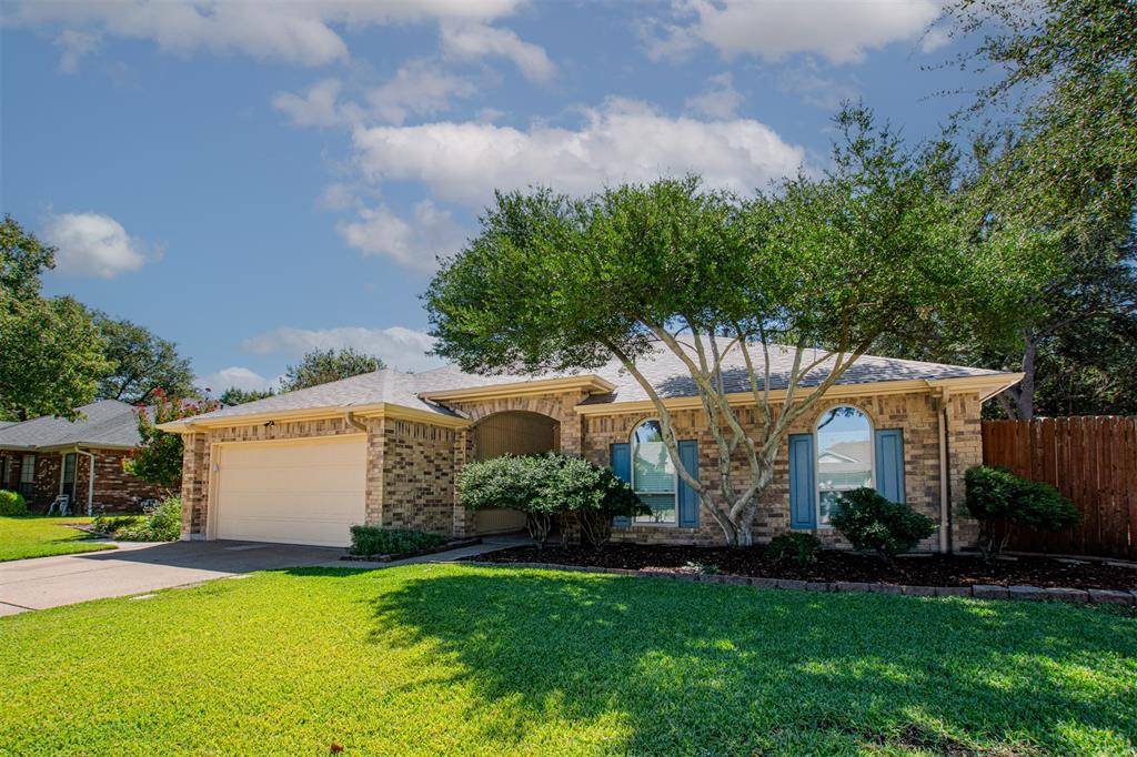 6620 Springhill Drive, Watauga, TX 76148
