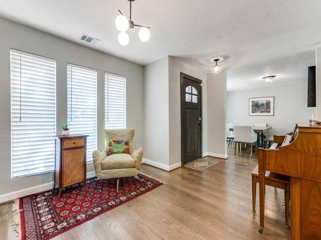 12235 Treeview Lane, Farmers Branch, TX 75234