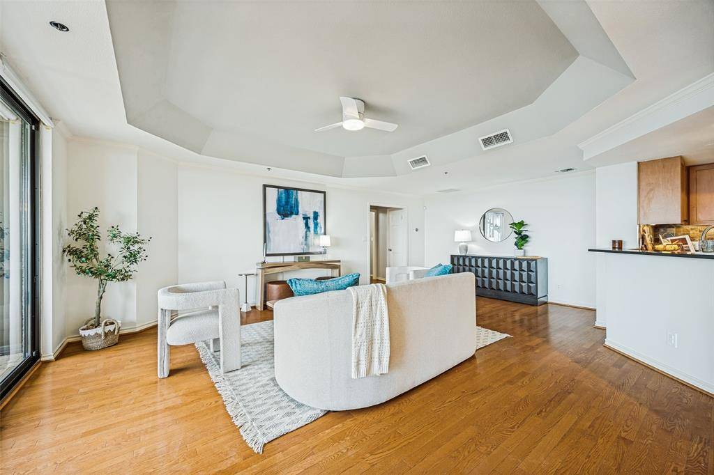 5909 Luther Lane #2104, Dallas, TX 75225