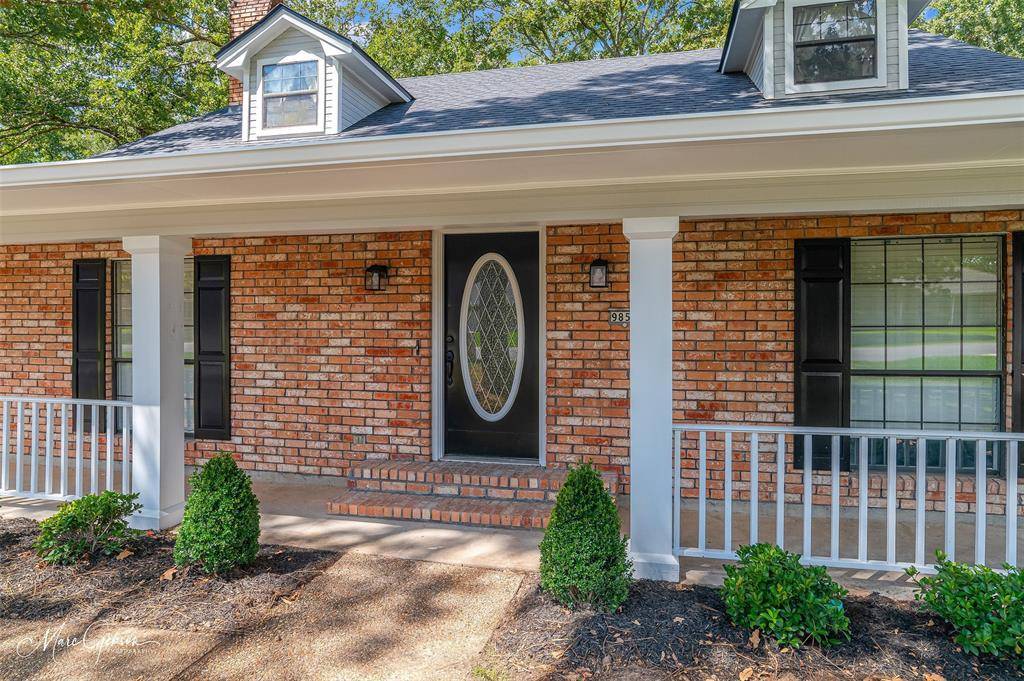 9852 Deepwoods Drive, Shreveport, LA 71118