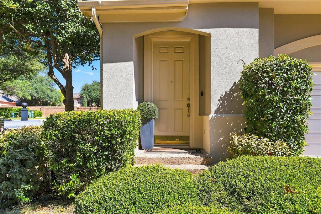 4131 Eastman Way, Addison, TX 75001