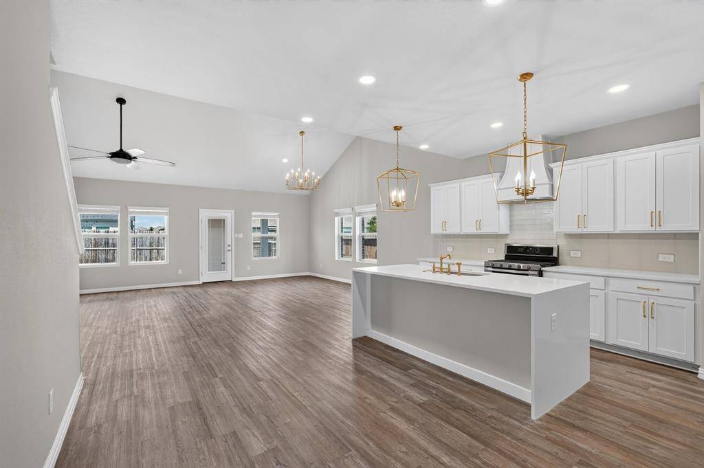 617 Fletcher Drive, Fate, TX 75087
