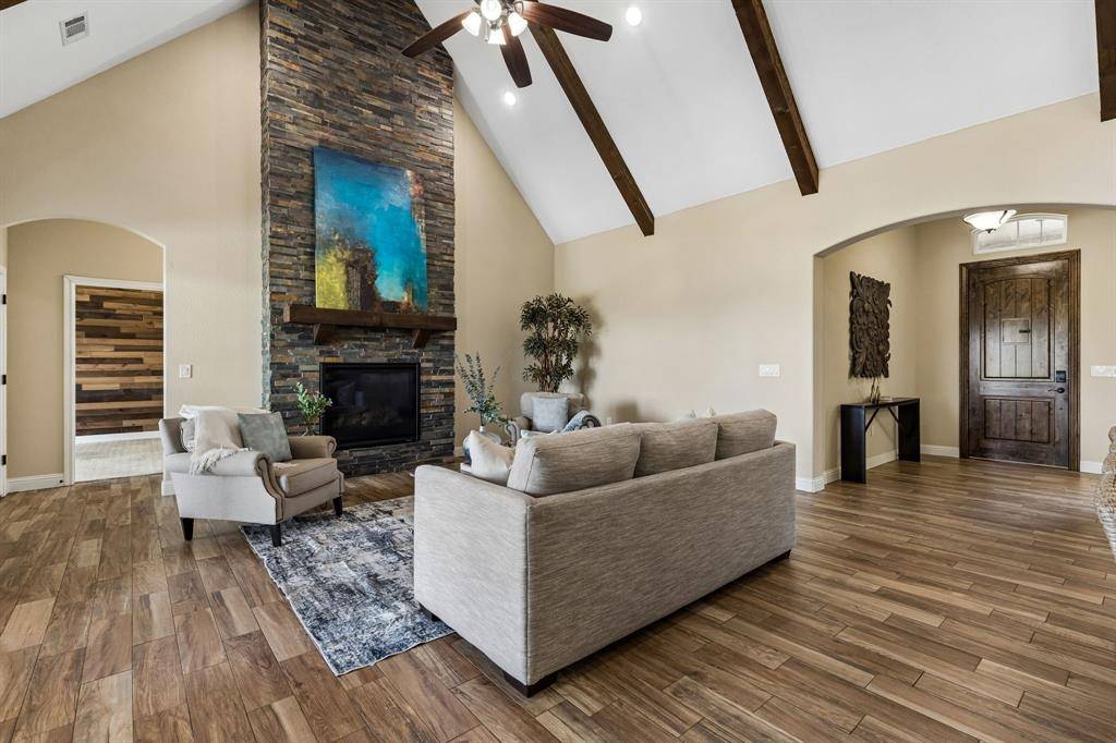 1809 Laguna S, Pelican Bay, TX 76020