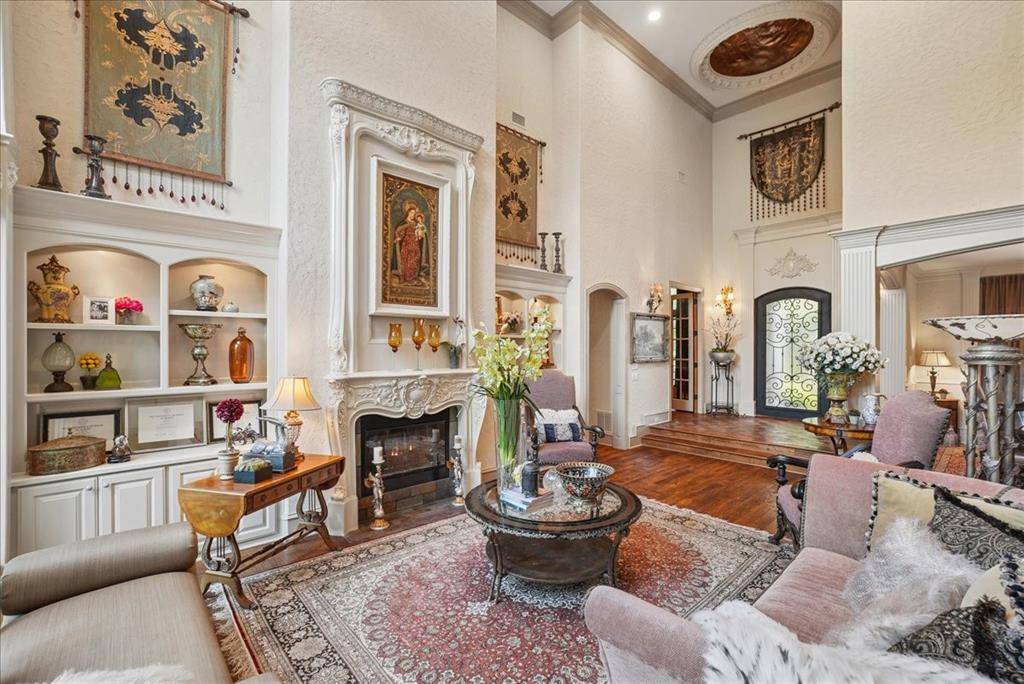 206 Gallant Court, Colleyville, TX 76034