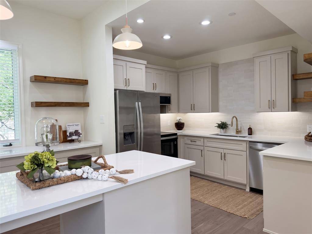 4040 Avondale Avenue #105, Dallas, TX 75219