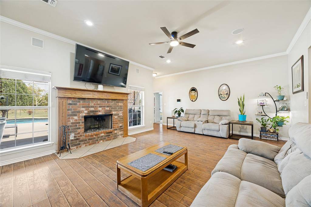 2701 Valley Ridge Lane, Sherman, TX 75092