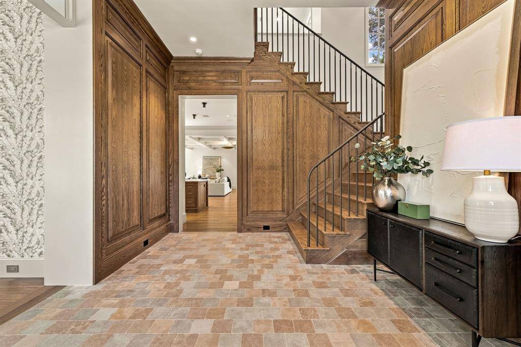 6526 Woodland Drive, Dallas, TX 75225