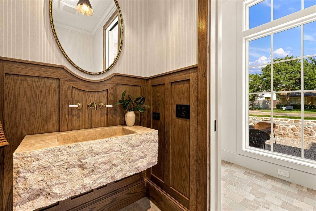 6526 Woodland Drive, Dallas, TX 75225