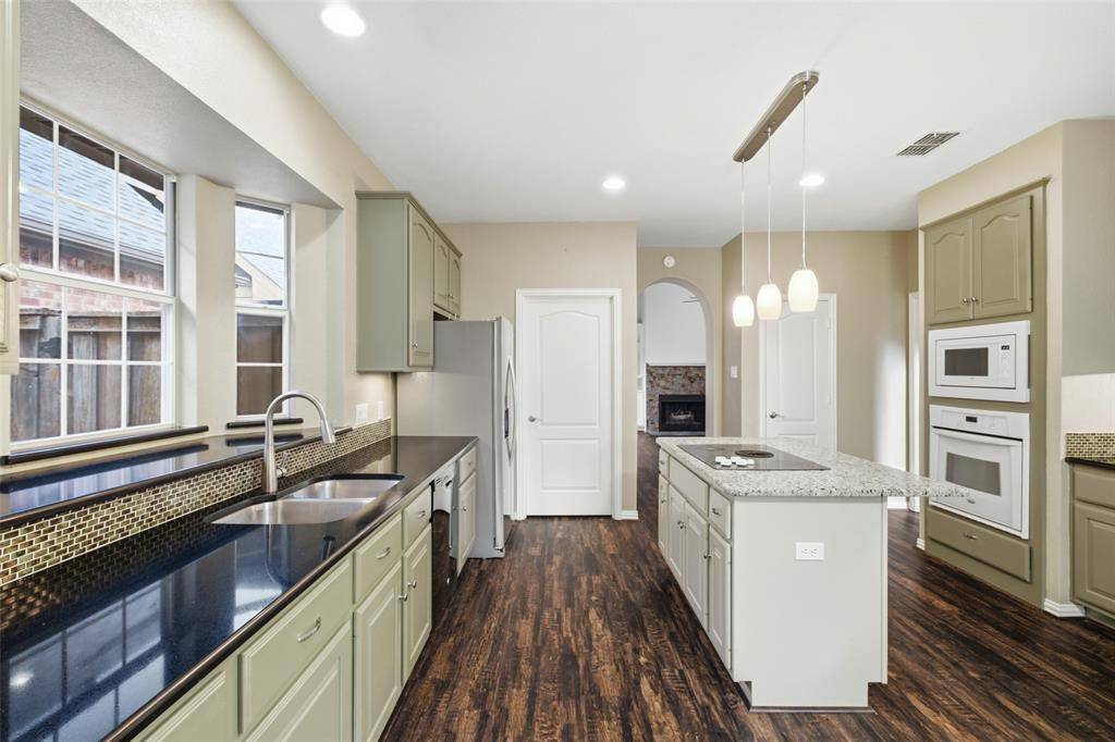 14616 Vintage Lane, Addison, TX 75001