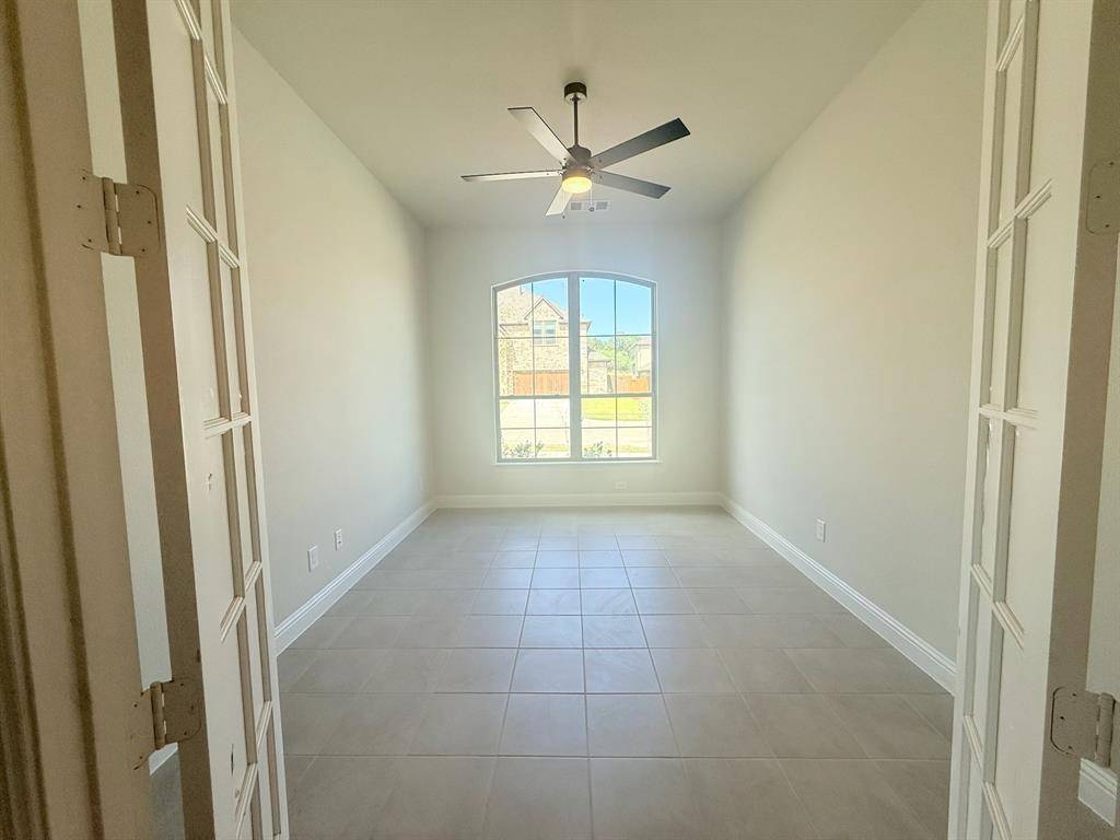 317 Aurora Hills Trail, Burleson, TX 76028