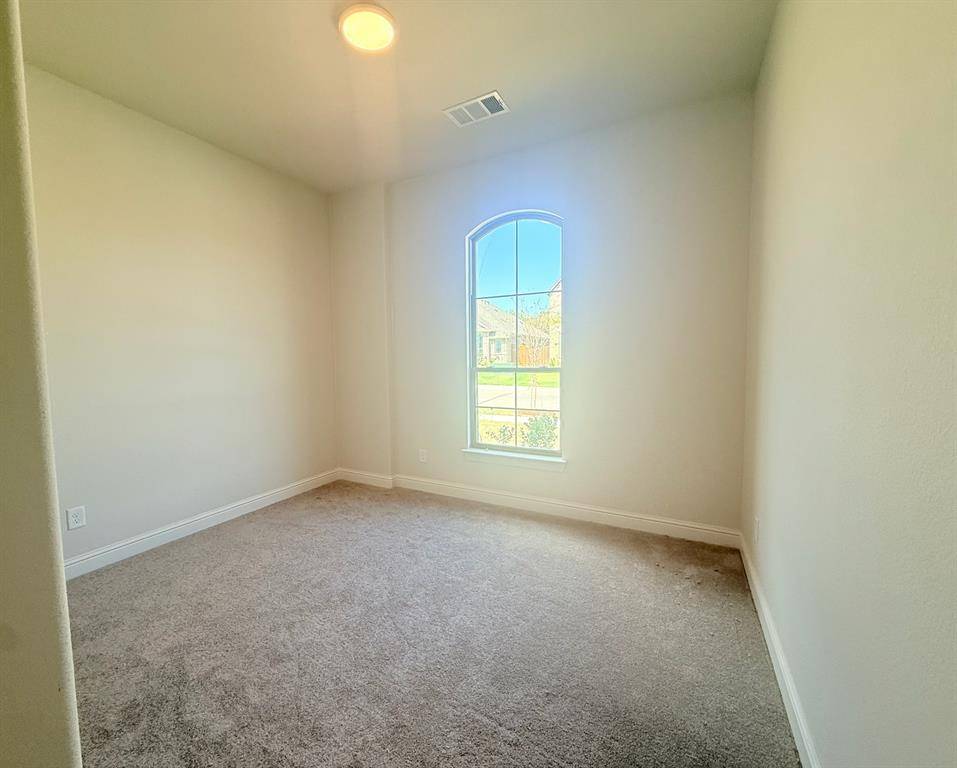 317 Aurora Hills Trail, Burleson, TX 76028