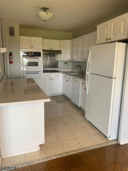 39 E 39Th St #7R, Paterson City, NJ 07514