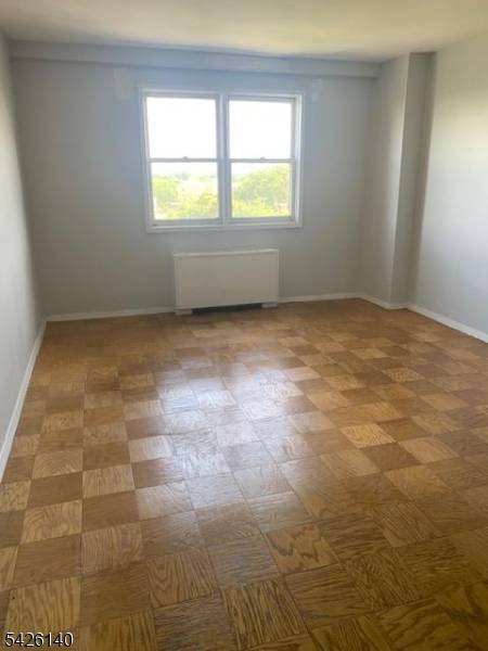 39 E 39Th St #7R, Paterson City, NJ 07514