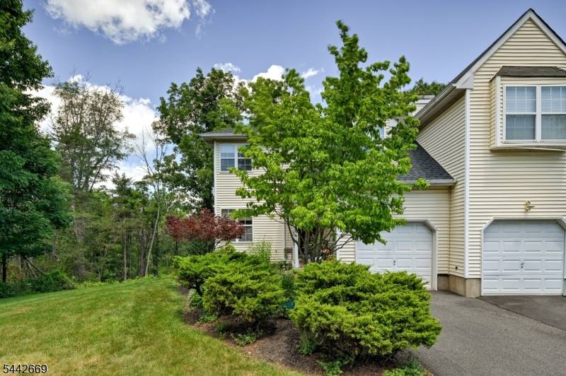 15 NAVAJO TRL, Branchburg Twp., NJ 08876