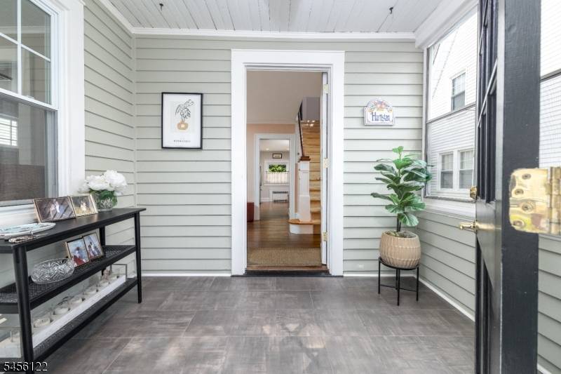 57 Minton Ave, Chatham Boro, NJ 07928