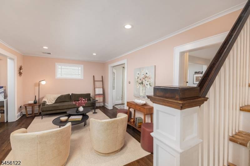 57 Minton Ave, Chatham Boro, NJ 07928
