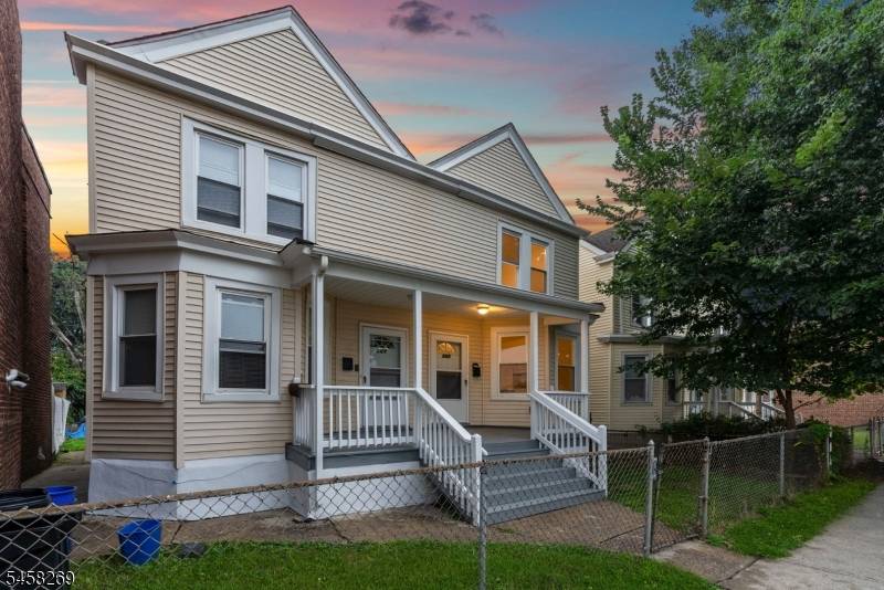 265-7 Sanford St, East Orange City, NJ 07018