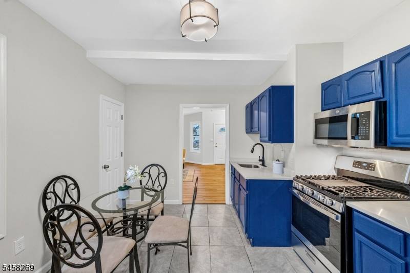 265-7 Sanford St, East Orange City, NJ 07018