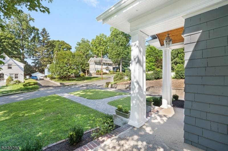 57 Pine St, Millburn Twp., NJ 07041