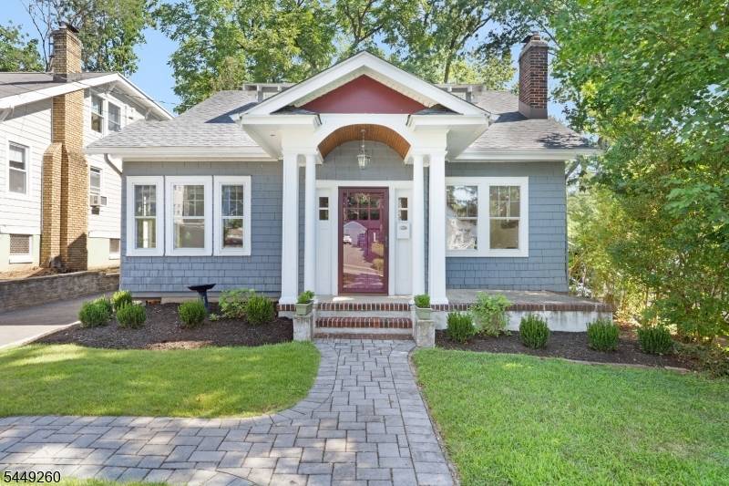 57 Pine St, Millburn Twp., NJ 07041