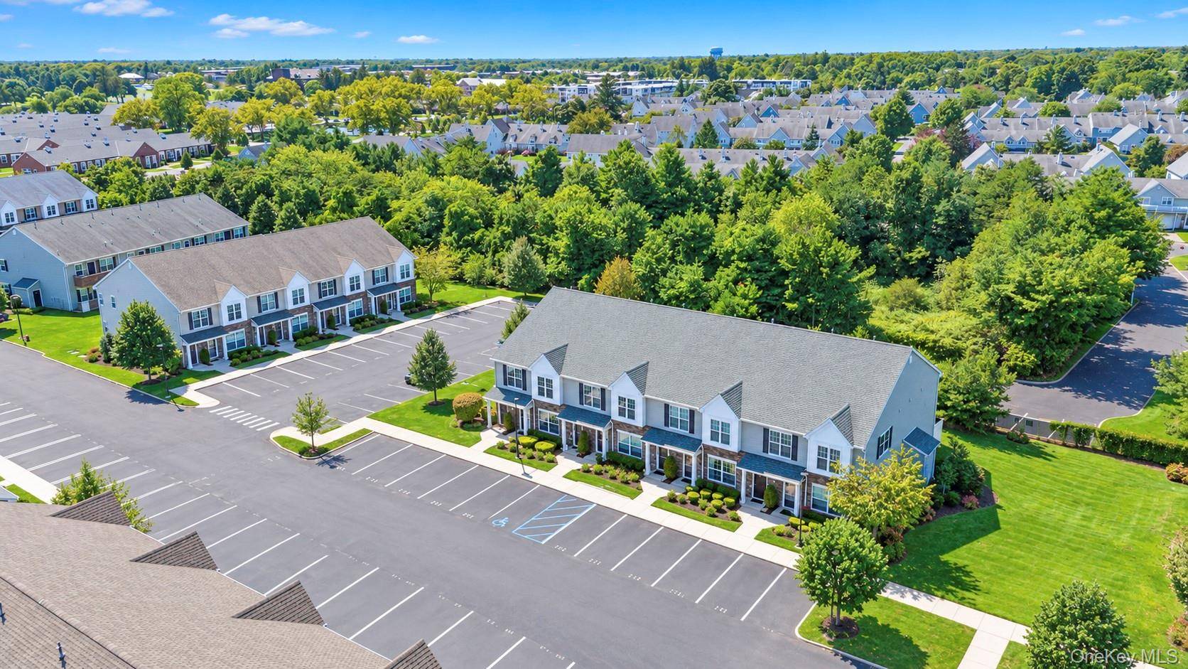 106 Weatherby LN, Central Islip, NY 11722