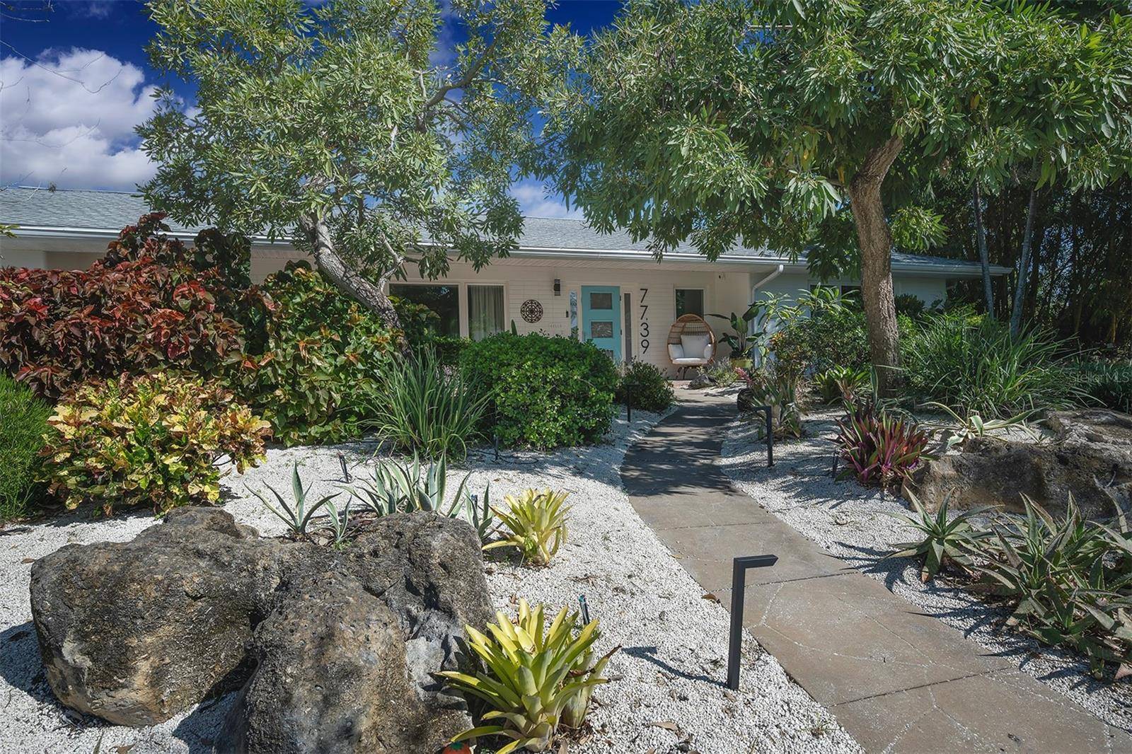 7739 WESTMORELAND DR, Sarasota, FL 34243
