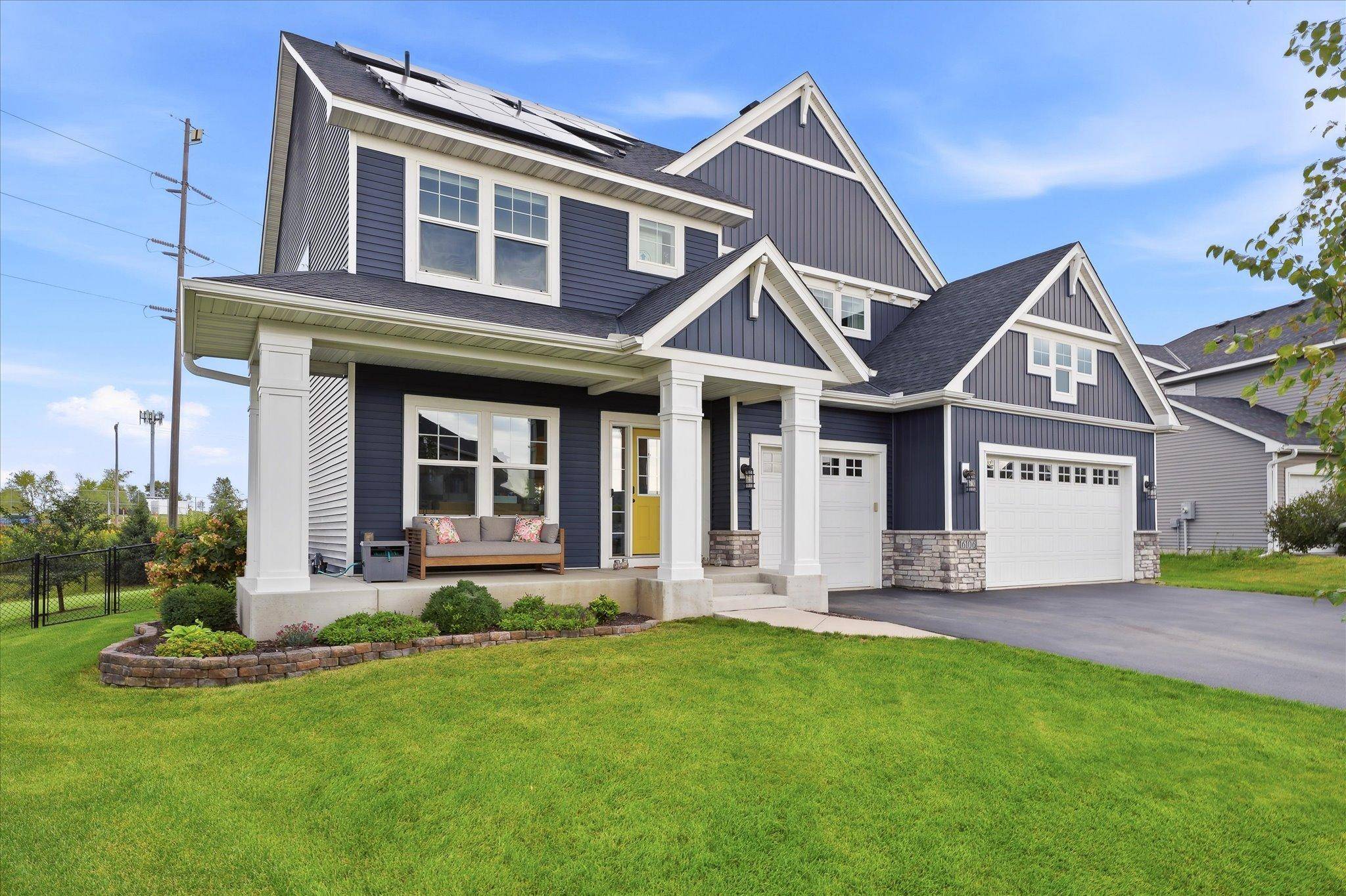 16106 Estate LN, Lakeville, MN 55044