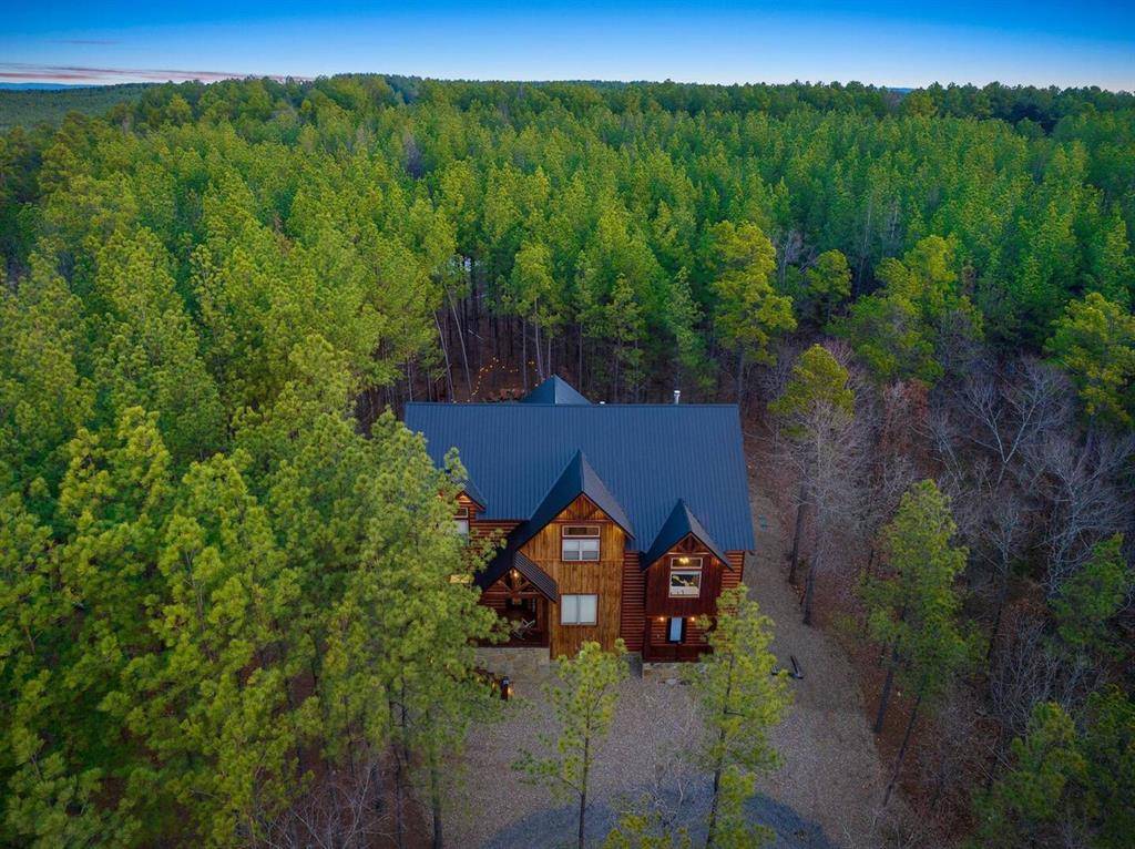 141 Hobie Cat LN, Broken Bow, OK 74728