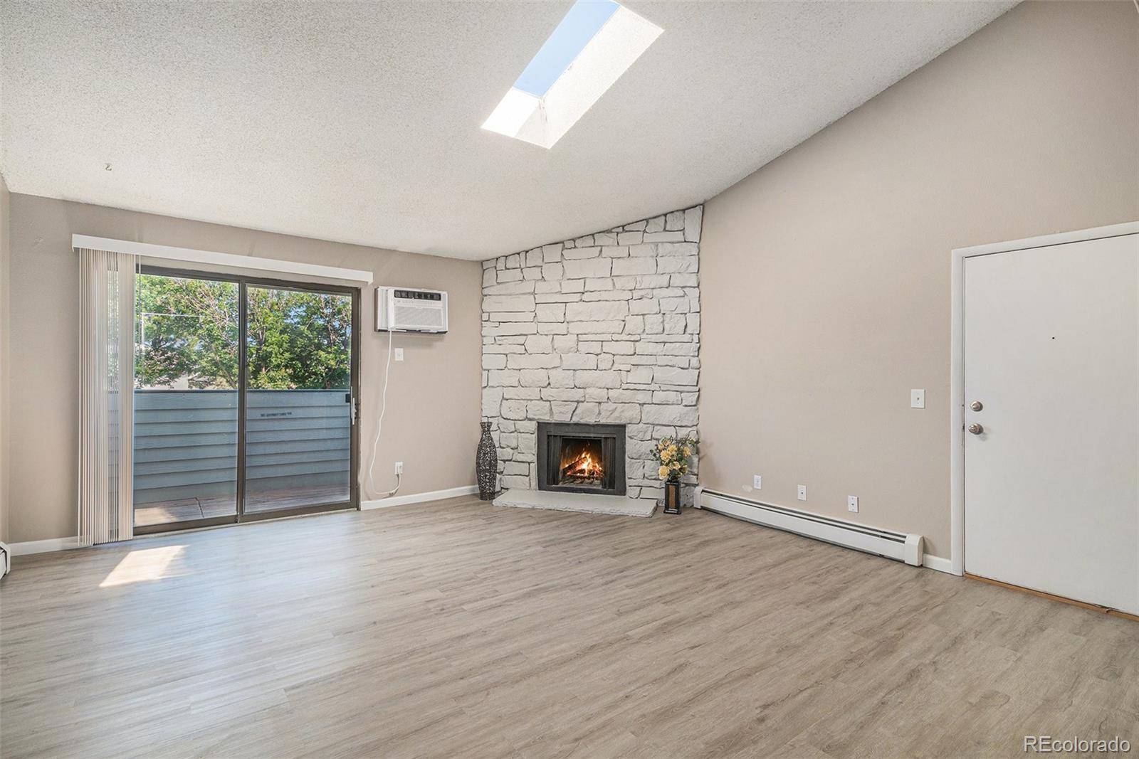 10150 E Virginia AVE #10-302, Denver, CO 80247