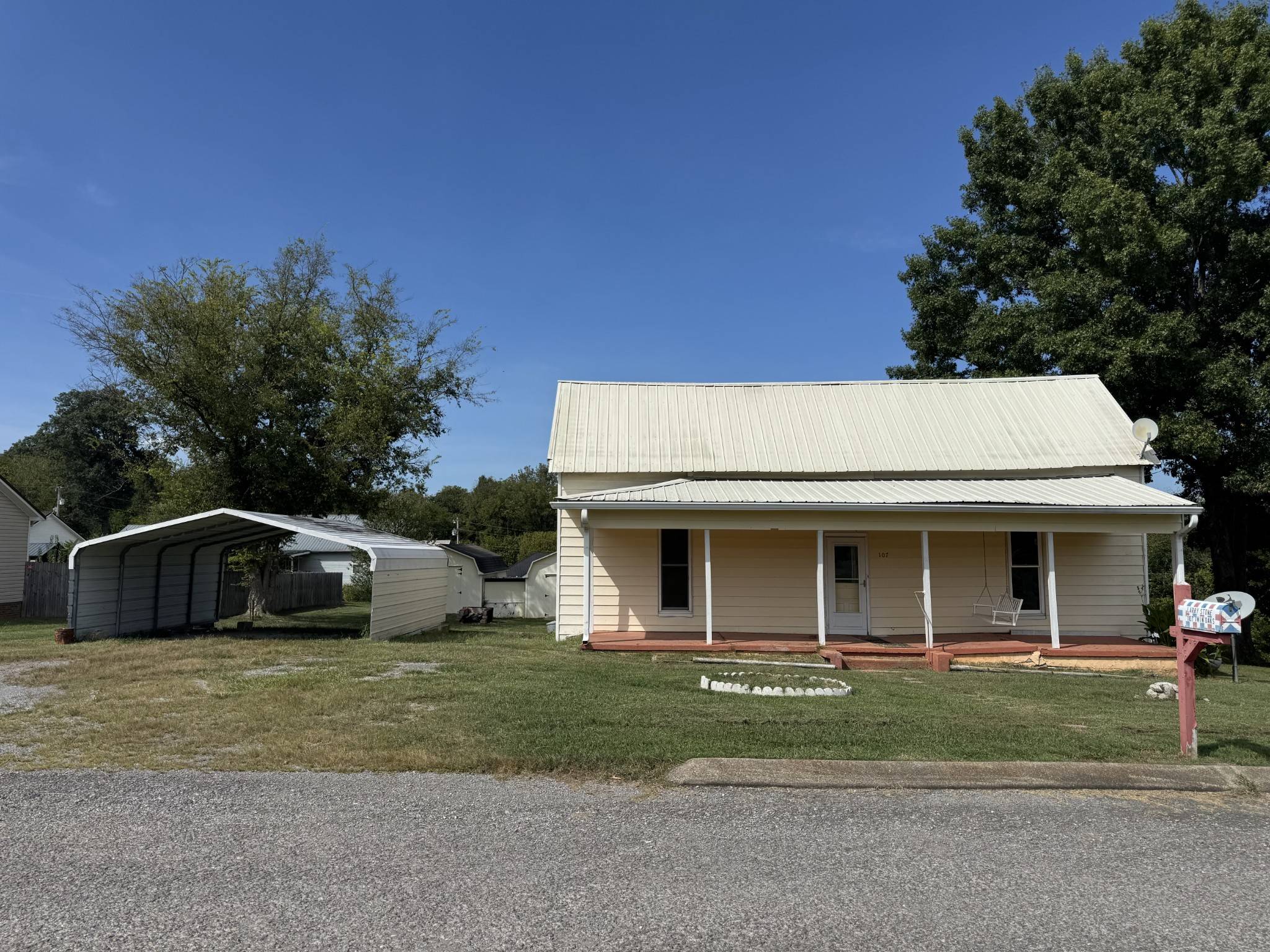 107 Twin Oaks Dr, Bell Buckle, TN 37020