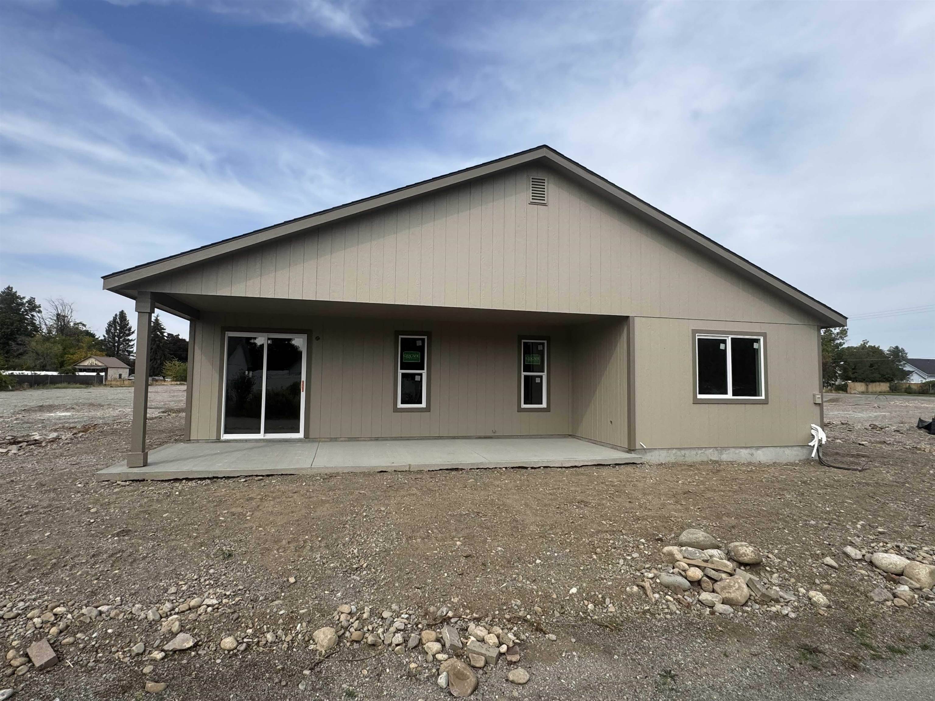 425 N Garvin Ct, Greenacres, WA 99016
