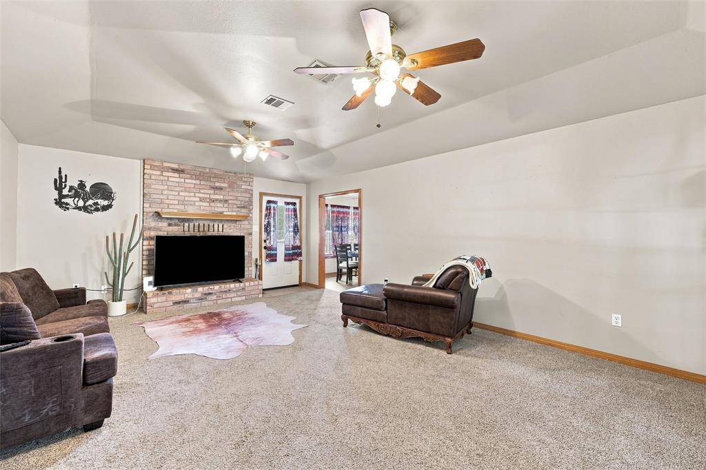 7526 Fm 2114, Hubbard, TX 76648