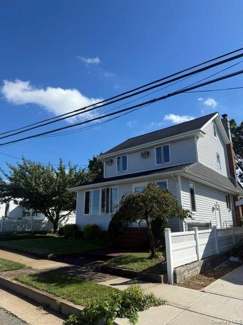 104 W Lincoln AVE, Valley Stream, NY 11580