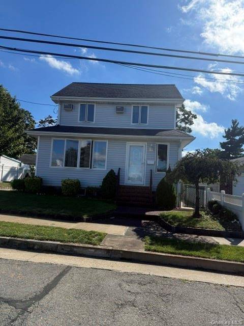 104 W Lincoln AVE, Valley Stream, NY 11580