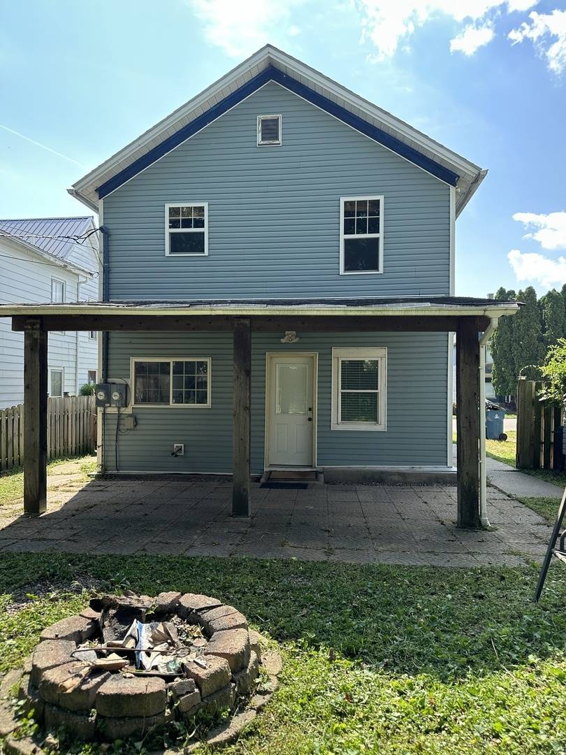 34 3rd ST, Savanna, IL 61074
