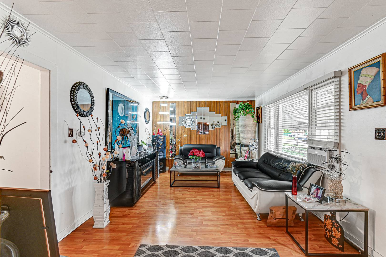 14041 S Calhoun AVE, Burnham, IL 60633