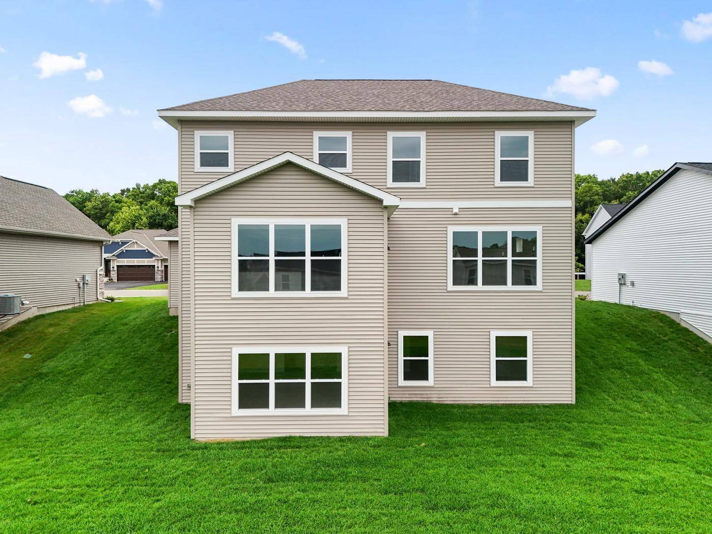 916 Big Woods DR, Delano, MN 55328