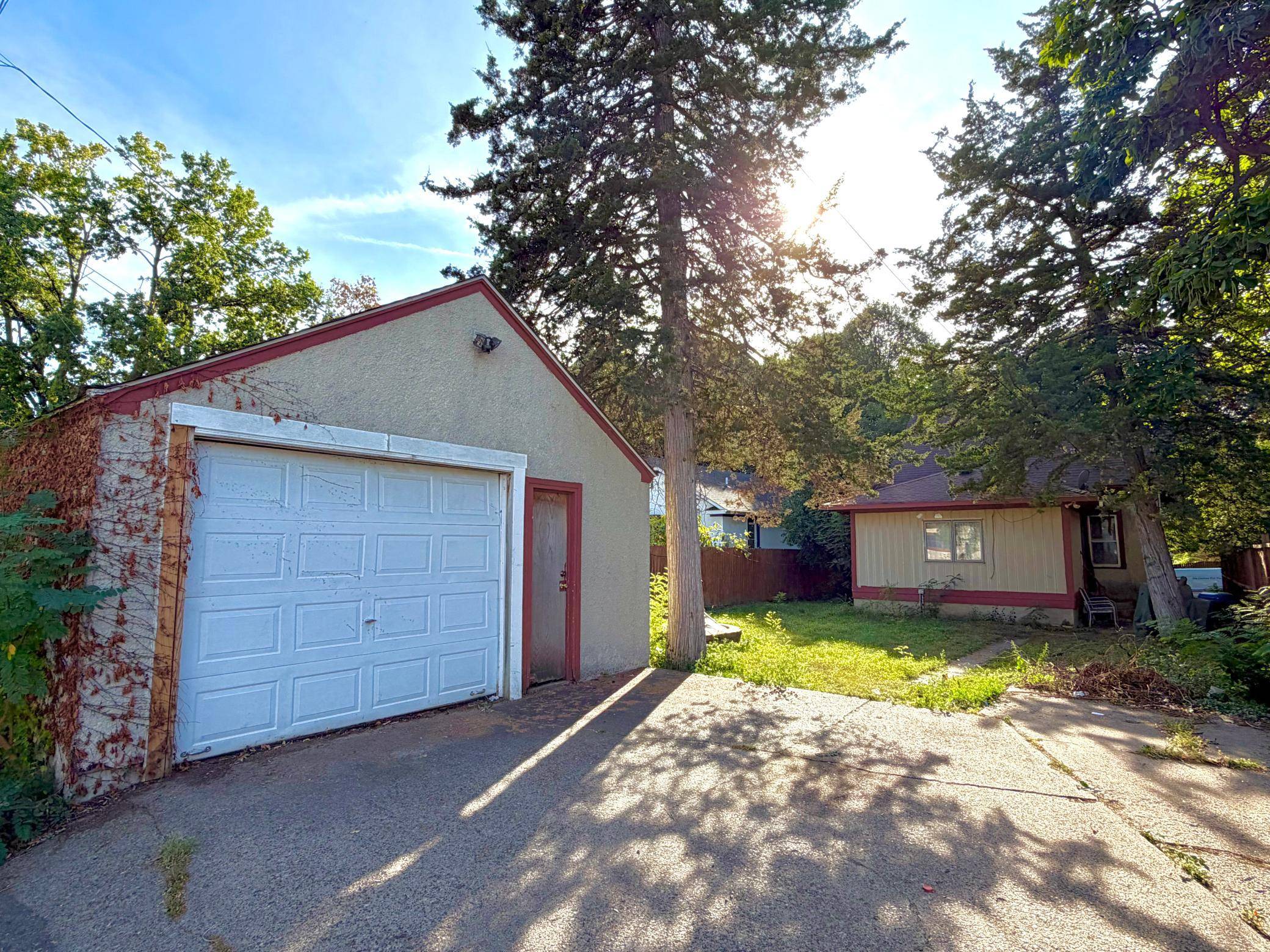 2650 Irving AVE N, Minneapolis, MN 55411