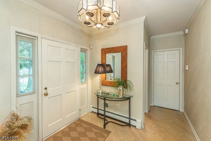 2 Midvale Ave, West Caldwell Twp., NJ 07006