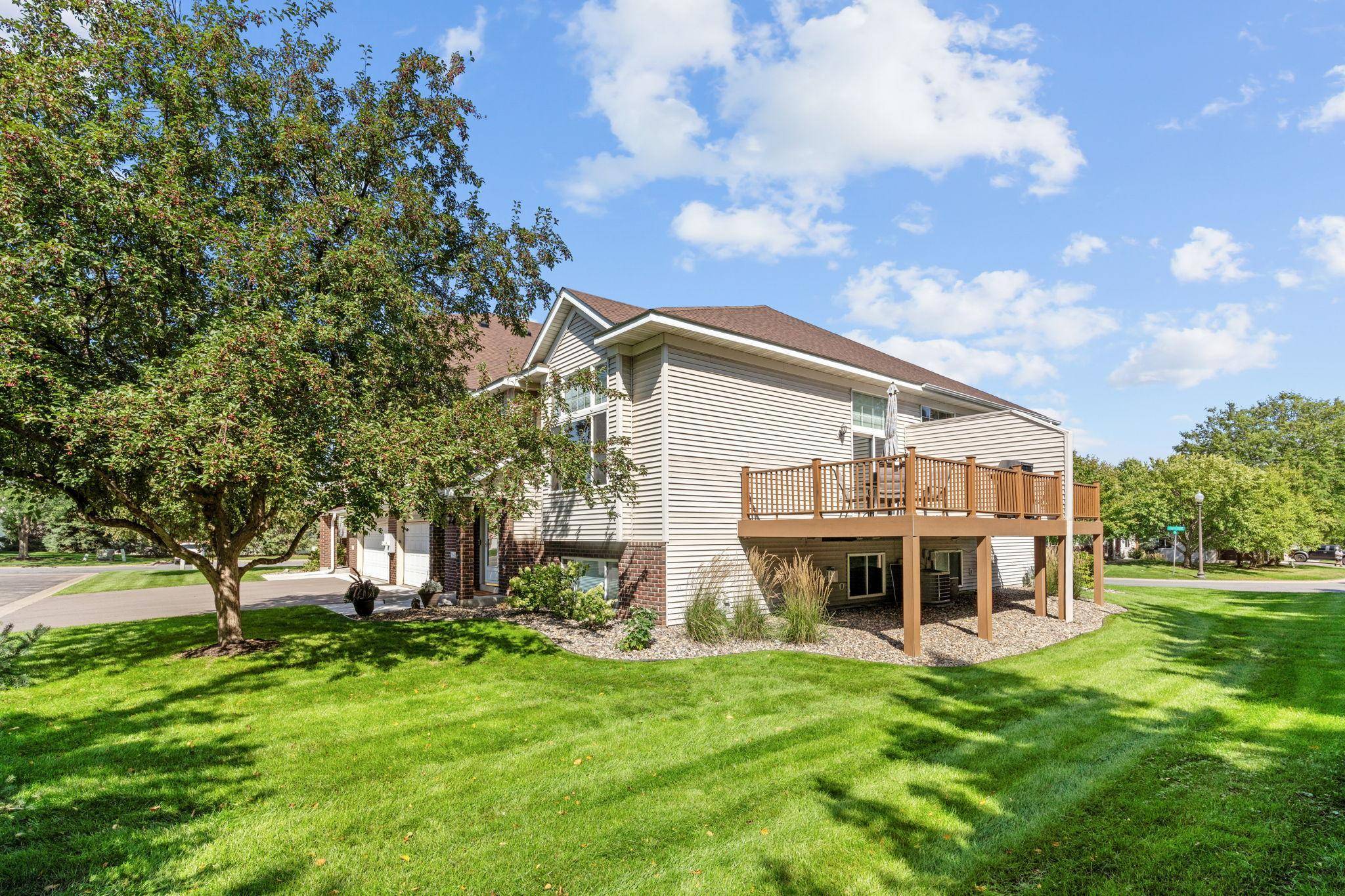 15642 Chasewood CT, Rosemount, MN 55068