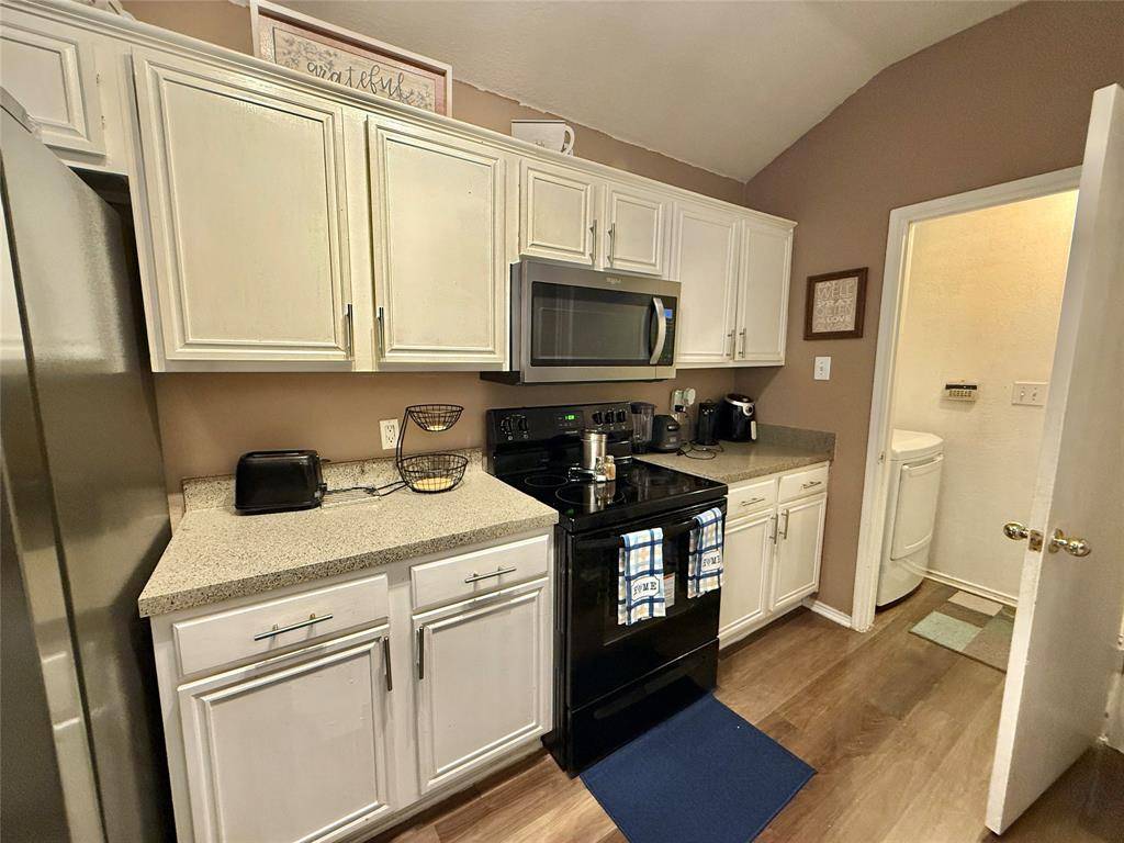 101 Jackson Drive, Terrell, TX 75160