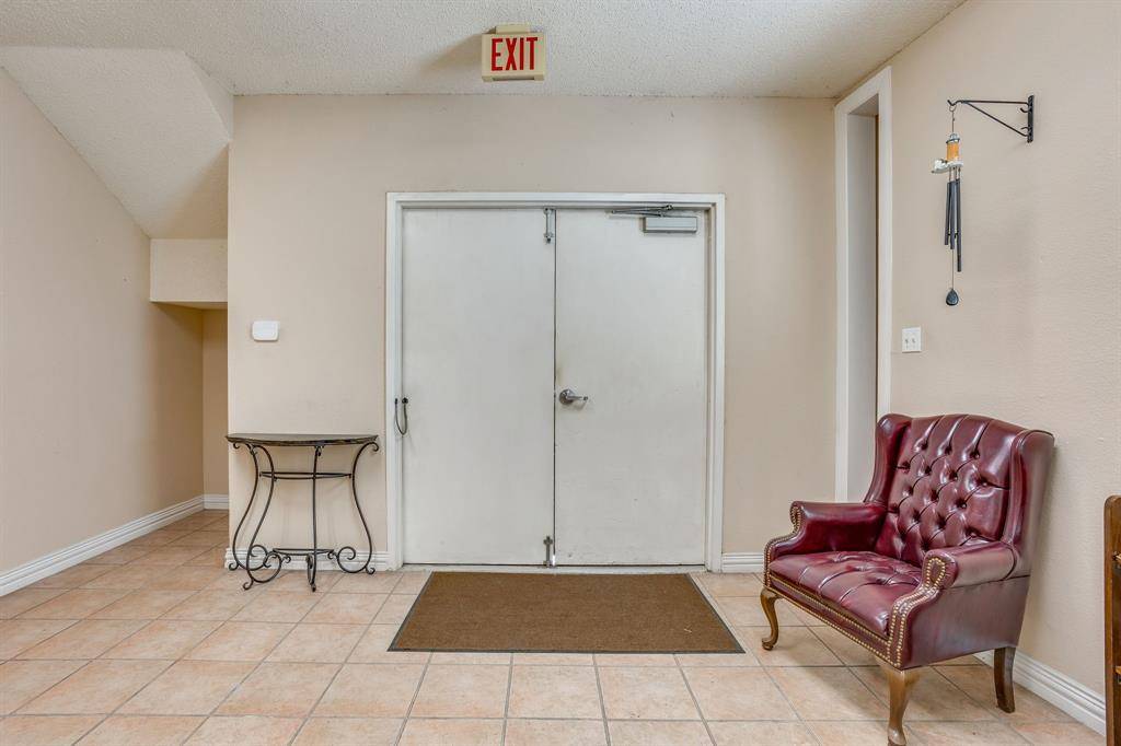 1415 E Belt Line Road, Carrollton, TX 75006