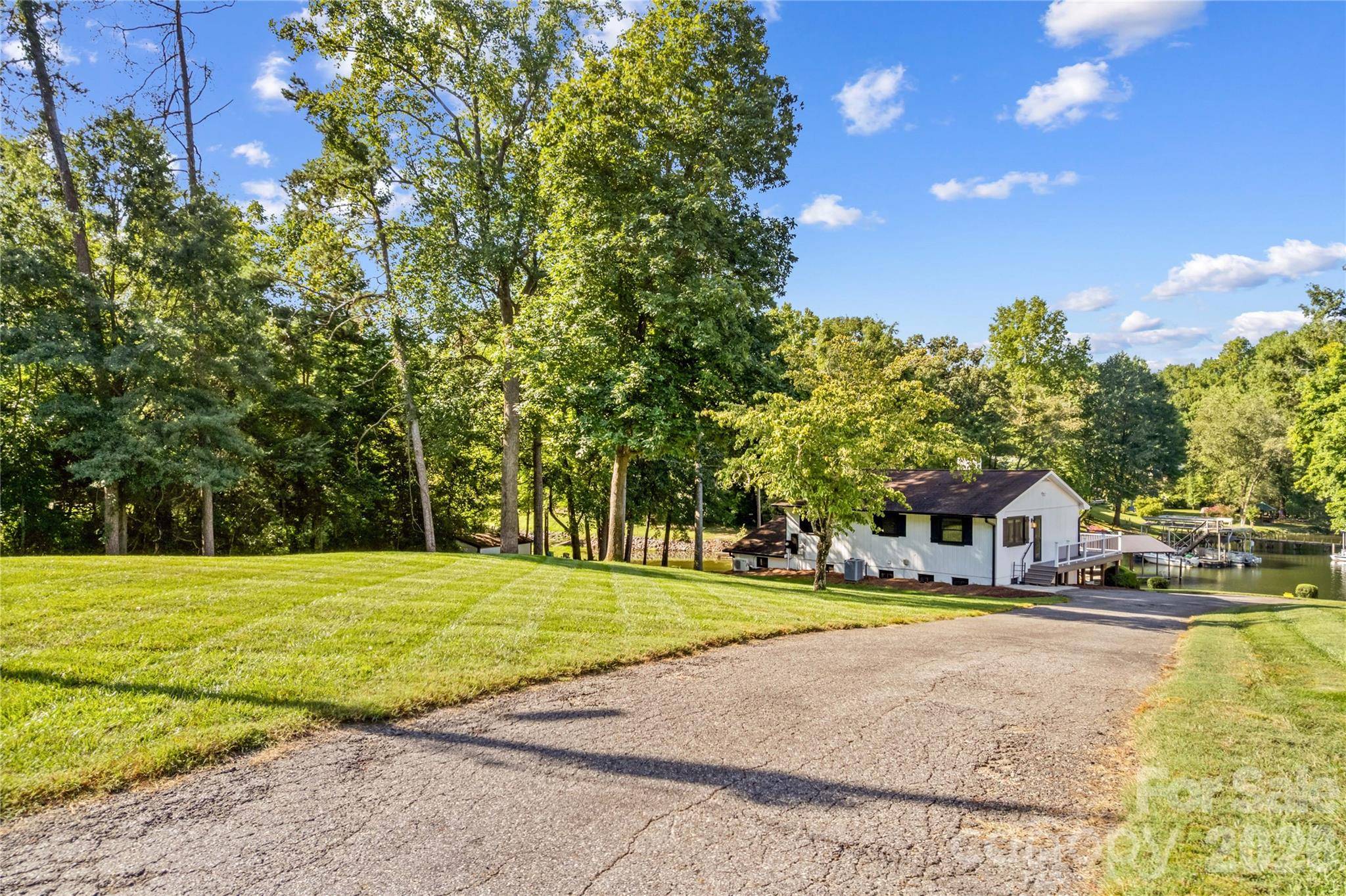 150 Shady Cove DR, Troutman, NC 28166