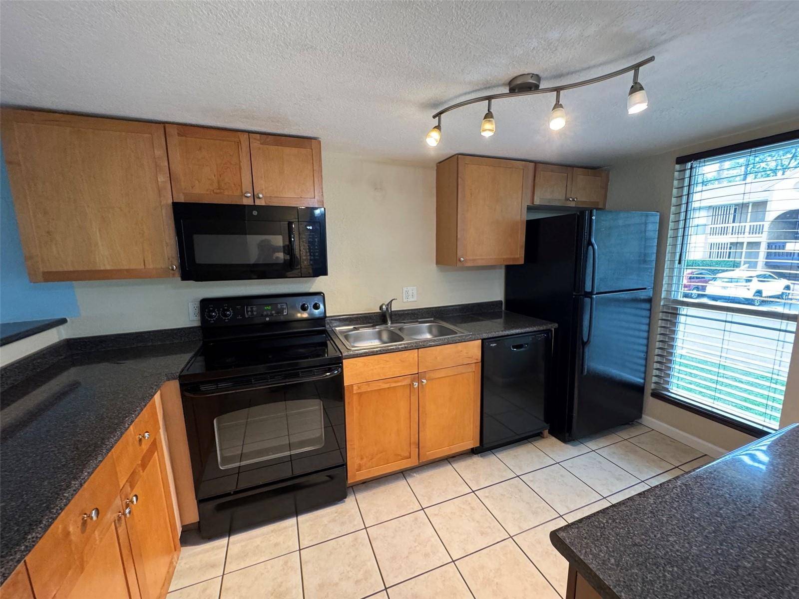 1810 NW 23RD BLVD #141, Gainesville, FL 32605