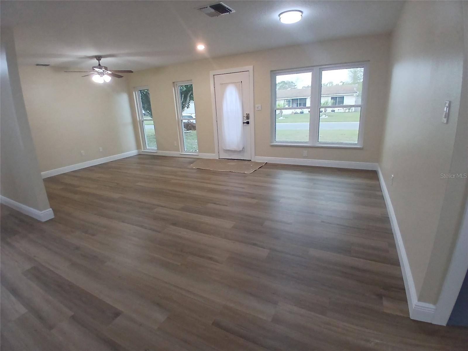 181 GUAYMAS DR, Kissimmee, FL 34743