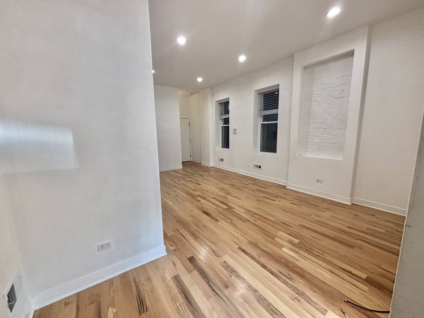1344 W Ohio ST #1F, Chicago, IL 60642
